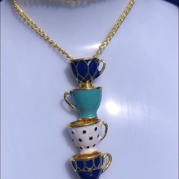 Gorgeous blue and white enamel coated tea cup set - Picture 11 of 12